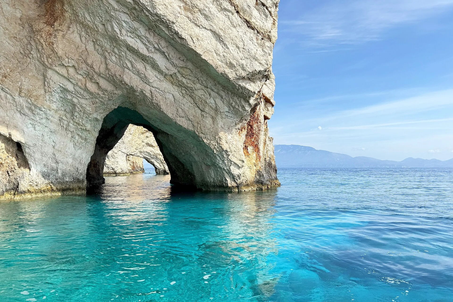 Tour in Barca alle Grotte Azzurre